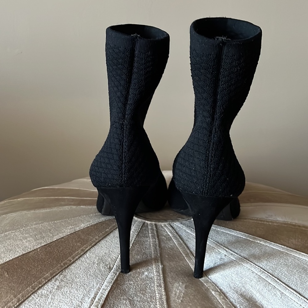 INC RIELEE BLACK 🖤FABRIC BOOTIES Sz 10 - Picture 3 of 8